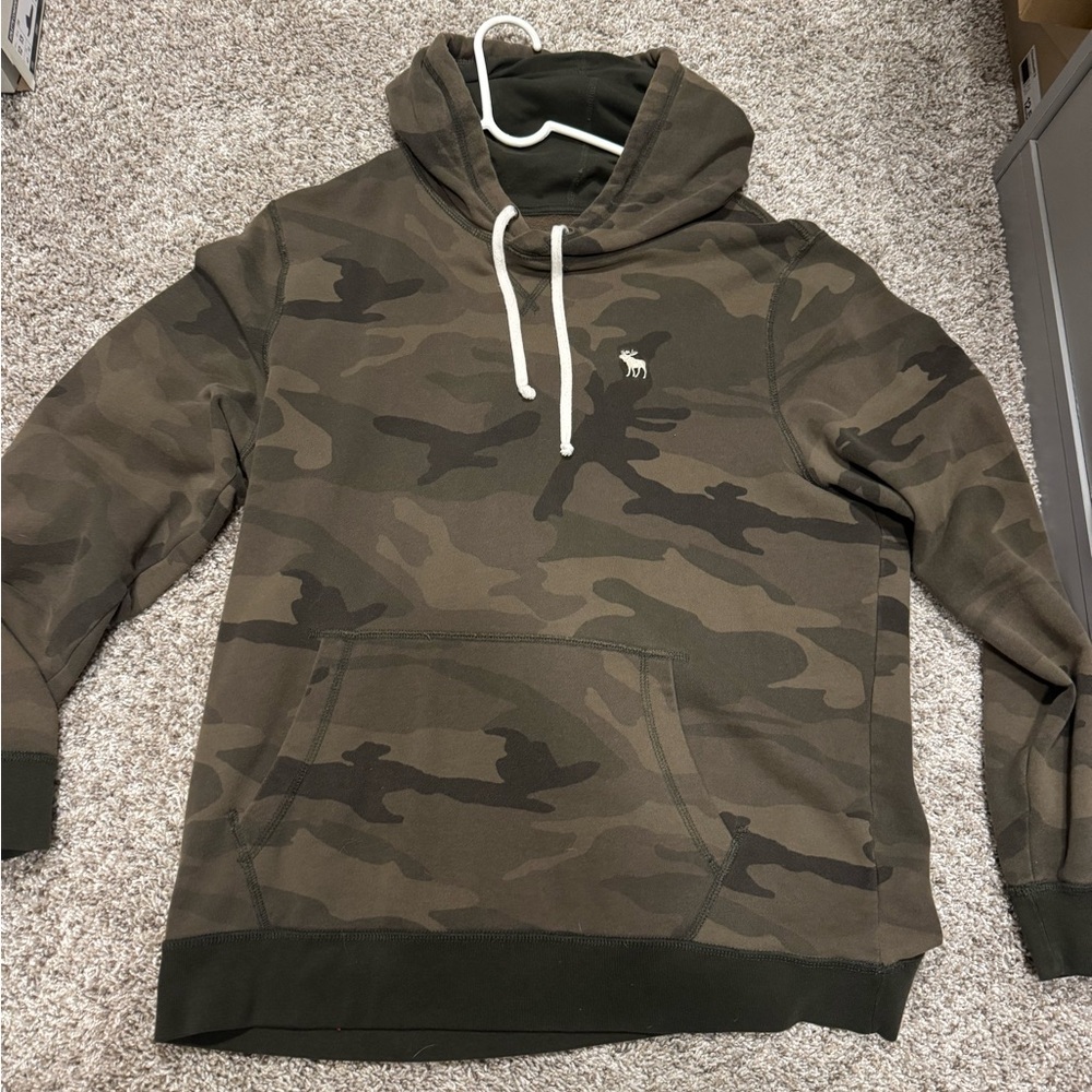Men’s camo Abercrombie hoodie